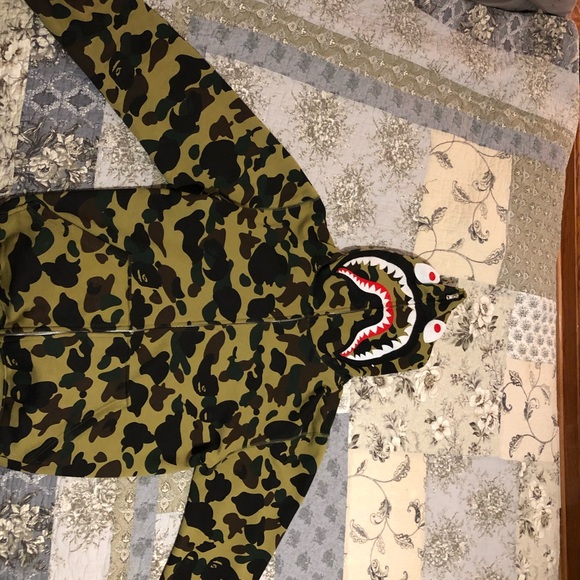 Bape Shark Camo Full Zip Hoodie - Picture 10 of 10